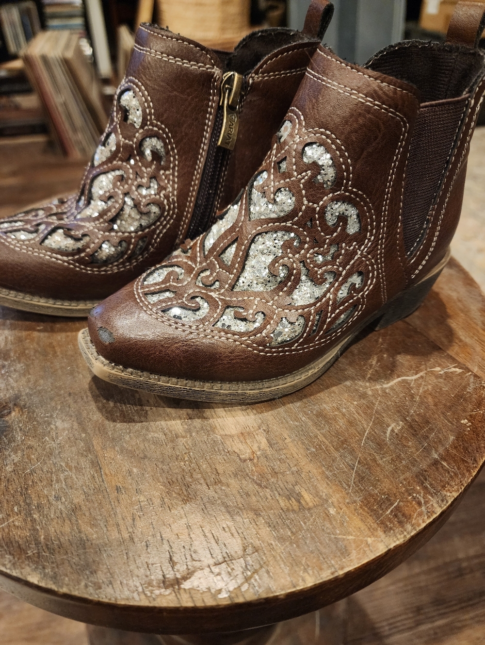 Ariat Brown Leather Ankle Boots with Silver Glitter Inlay Toddler Girls 10
